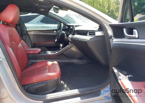 2022 Kia K5 Gt-Line z USA, uszkodzony, nr VIN 5XXG64J24NG112715